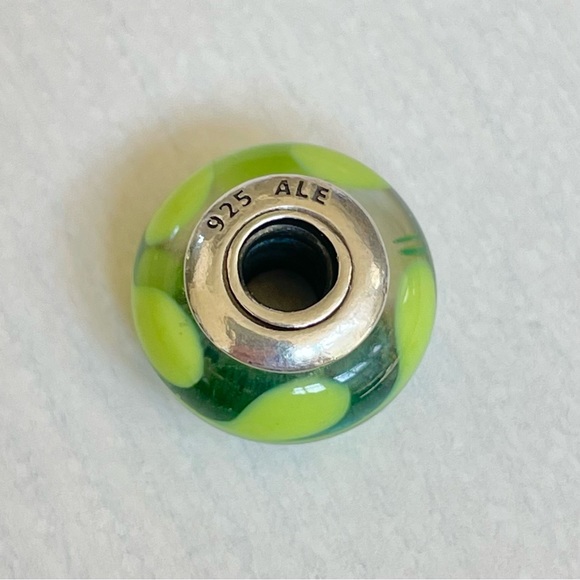 Pandora Retired Aqua / Green Swirly Swirl Murano Glass Charm - Picture 2 of 5